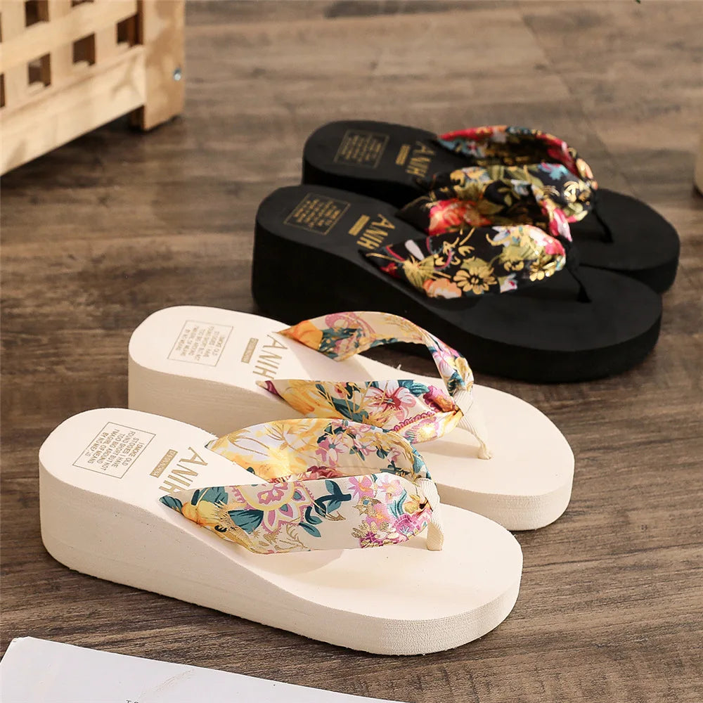 2026 Fashion Women Flip Flops Summer Beach Platform Slippers Casual Outside Wedges Sandals Summer Women Shoes