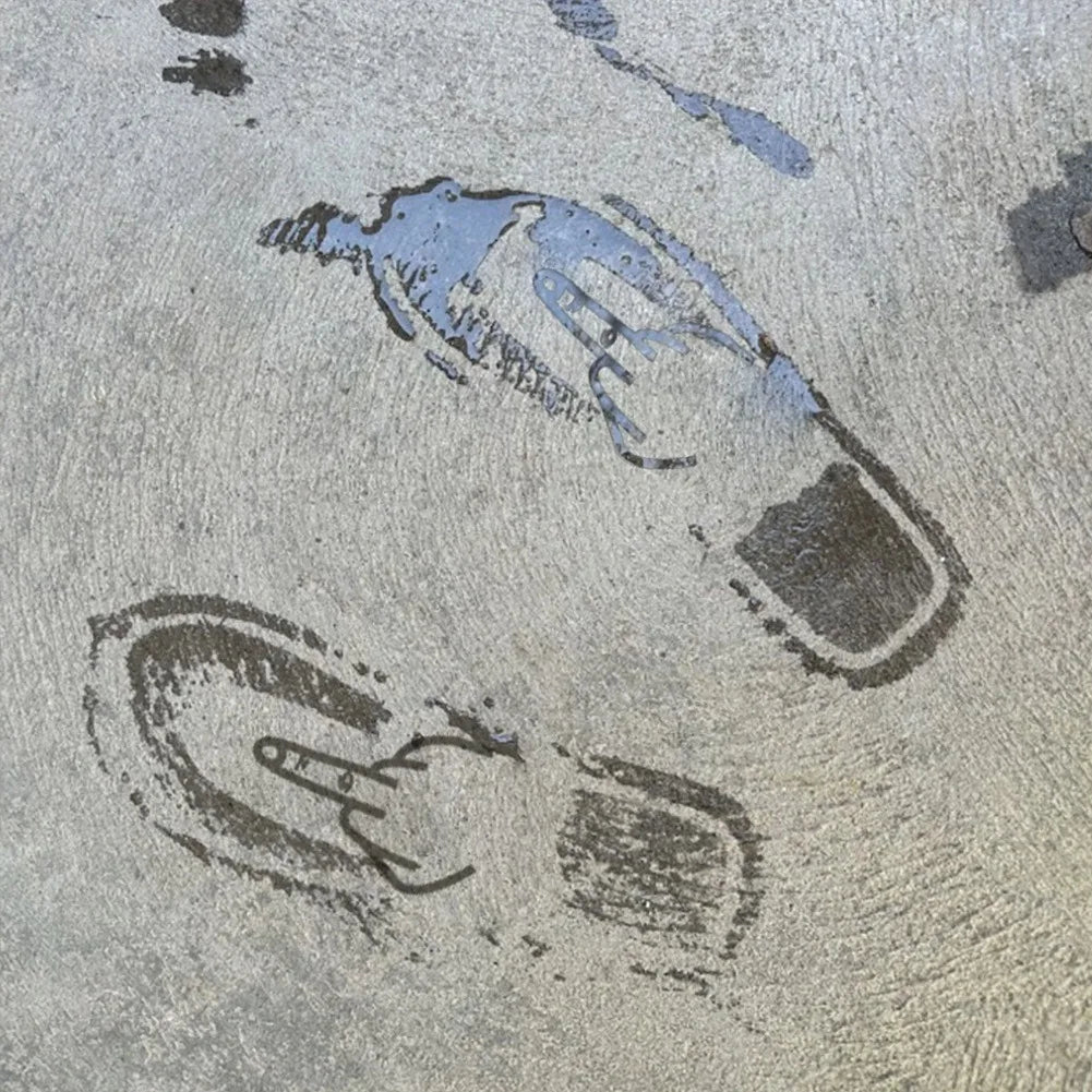 Quick- Dry Hidden Middle Finger Slippers Figure with Legs Flip Flops Parody Middle Finger Beach Summer Comfort Non Slip Sandal