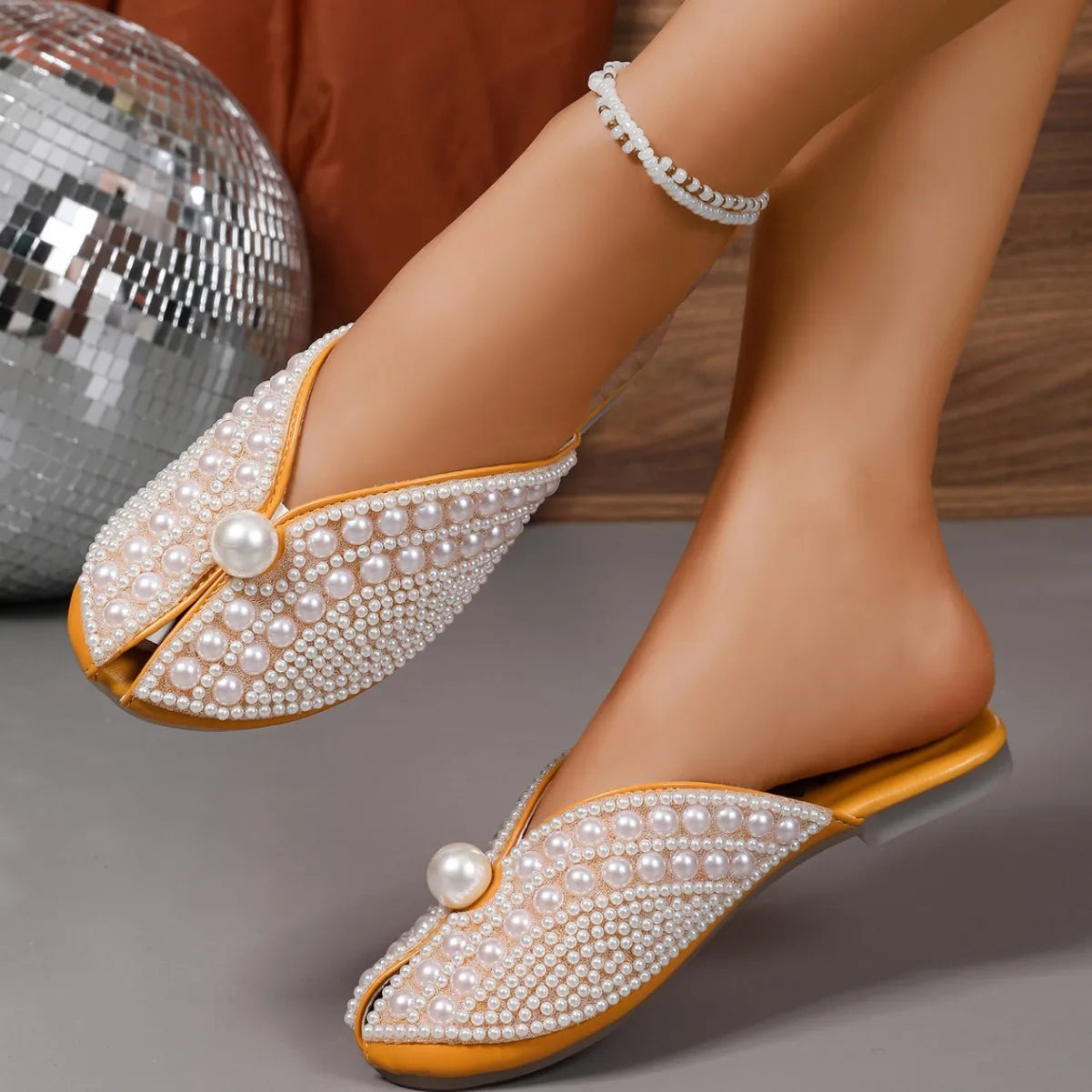 Women Slippers Summer Fashion Rhinestone Home Women Mules Shoes Elegant Slippers Luxury Designer Flat Sandals House Slides Women