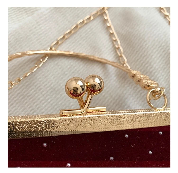 Luxury Design Women's Evening Clutch Purse Dinner Party Ladies Small Clip Shoulder Bag Handbags Retro Female Chain Crossbody Bag