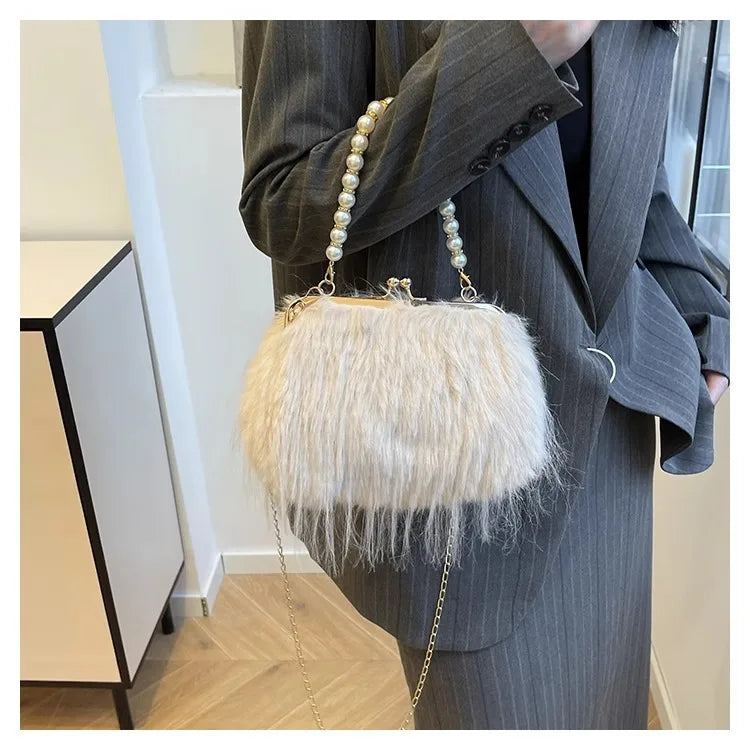 Beading Chain Women's Evening Plush Handbags Faux Fur Tassel Ladies Shoulder Bag Elegant Female Crossbody Bags Party Furry Purse