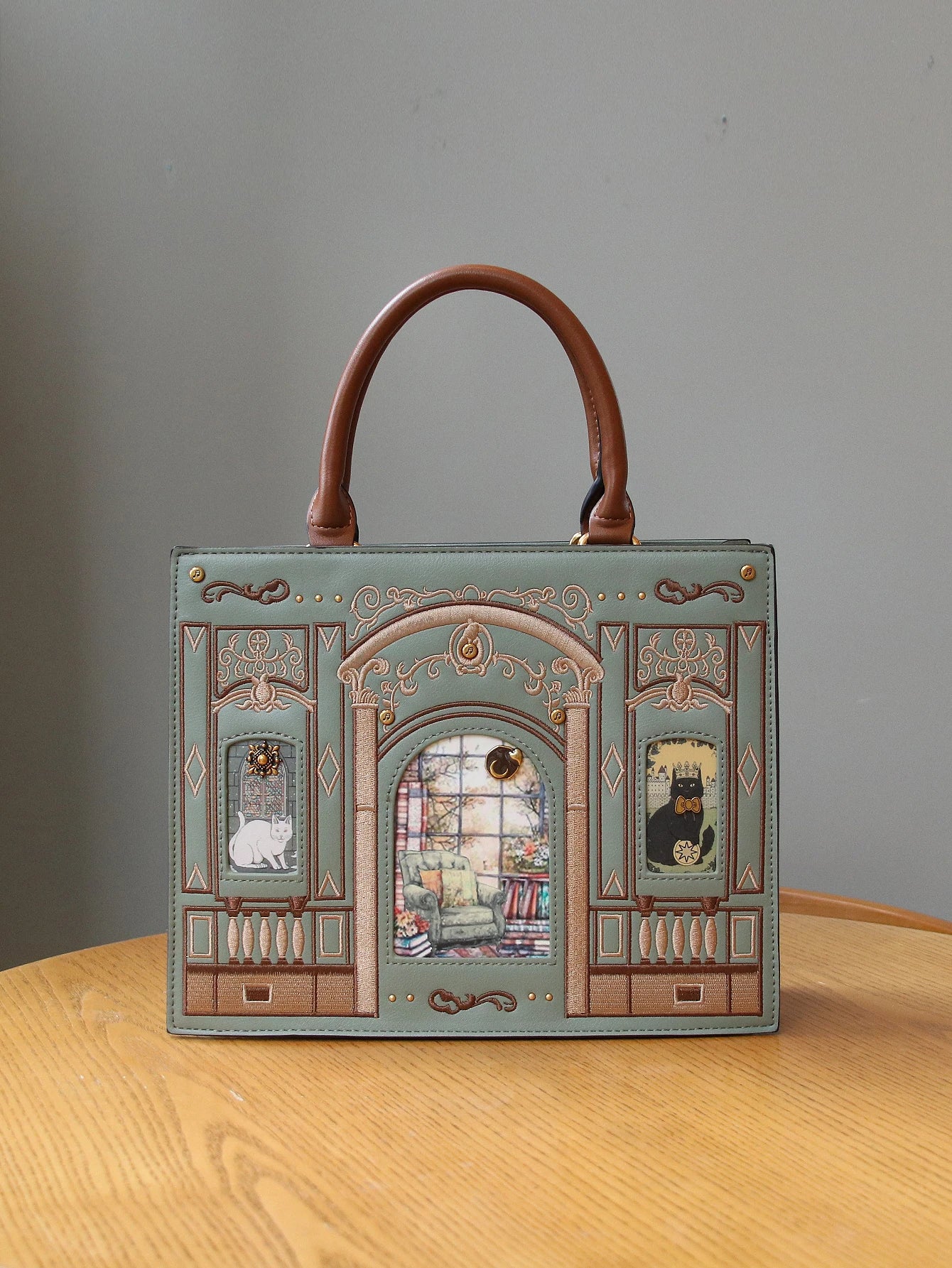2026 Light Luxury Niche Design Fashion New Cat Bag Light Luxury Heavy Industry Craft Embroidery Thread Small Square B