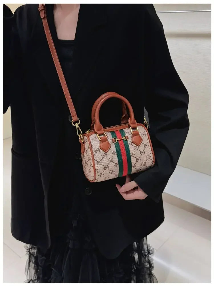 High-end Leather Diaper Bag for Ladies Vintage Fashionable Simple Commuter Backpack Business Mens Womens