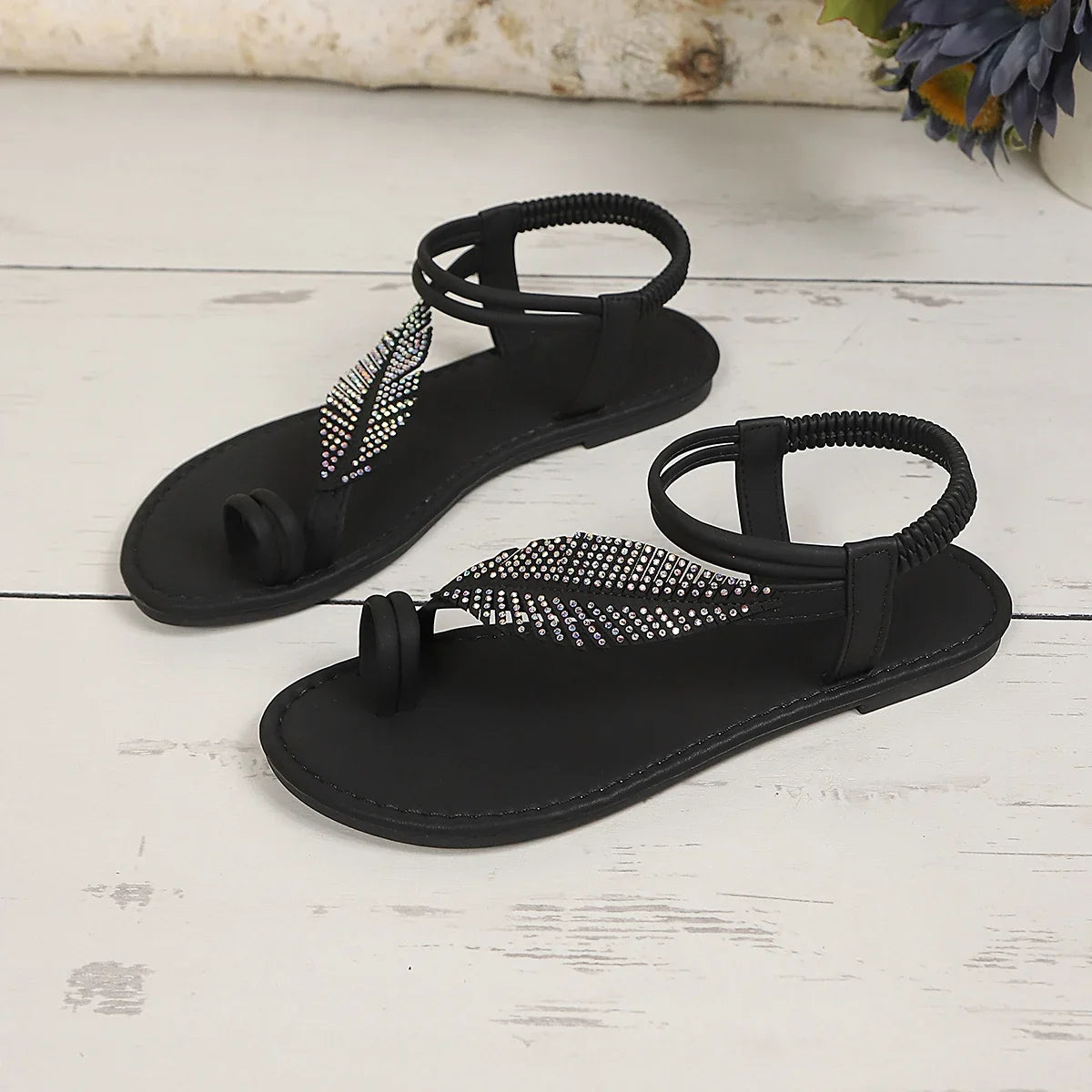 2026 New Women Sandals Fashion Rhinestone Decoration Sandals Simple Comfortable Casual Woman Shoes Designer Lightweight Shoes