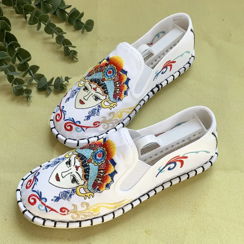 Hanfu Shoes for Women Sneakers Men Ethnic Style Embroidery Chinese style Streetwear Fashion Casual Vintage Old Beijing Shoes