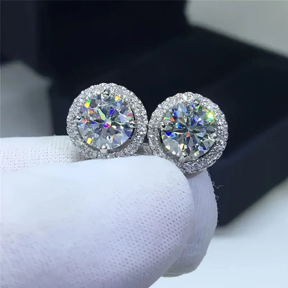 1 Pair of Fashion Halo Round Earrings Men Shiny Cube Synthetic Zirconia Suitable Wedding Luxury Exquisite Jewelry Pendant Gifts