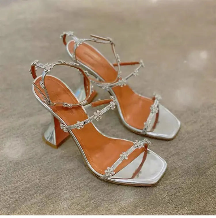Luxury Crystal Flowers Women Sandals Fashion Ankle Strap Buckle High Heels Gladiator Sandals Elegant Summer Wedding Prom Shoes