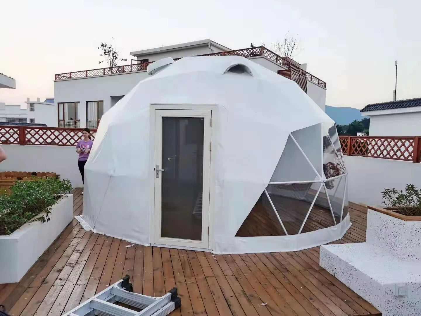Customize Style Outdoor Glamping Luxury Hotel Tent Multi Color PVC Material Waterproof Geodesic Dome Tent for Family Camping