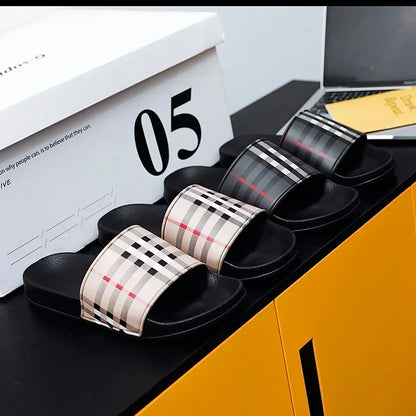 Beach Sandals Stylish Casual Men's Shoes Light Outdoor Breathable Wading Slippers Bathroom Family Men Chaussures Homme Luxe