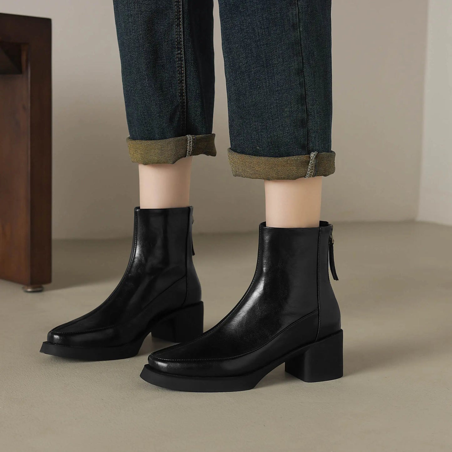 Plus Size 34-43 Cow Skin Round Toe Zipper High Heels Modern Motorcycles Boots Warm Winter Shoes Dating Retro Brand Ankle Boots