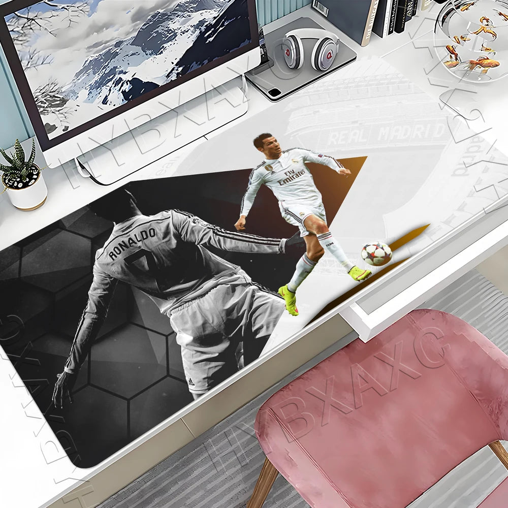 CR7 Football Star R-Ronaldo Mouse Pad Cartoon Lockedge Large Gaming Pad Computer Gamer Keyboard Mat Desk Mousepad PC Desk Pad