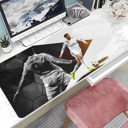 CR7 Football Star R-Ronaldo Mouse Pad Cartoon Lockedge Large Gaming Pad Computer Gamer Keyboard Mat Desk Mousepad PC Desk Pad