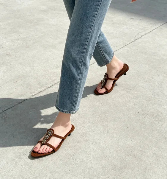 Women Crystal Clip Toe Slippers Pointed Toe Luxury Heels Shoes Dress Woman Sandals Party Trend Flip Flops New Cozy Female Slides