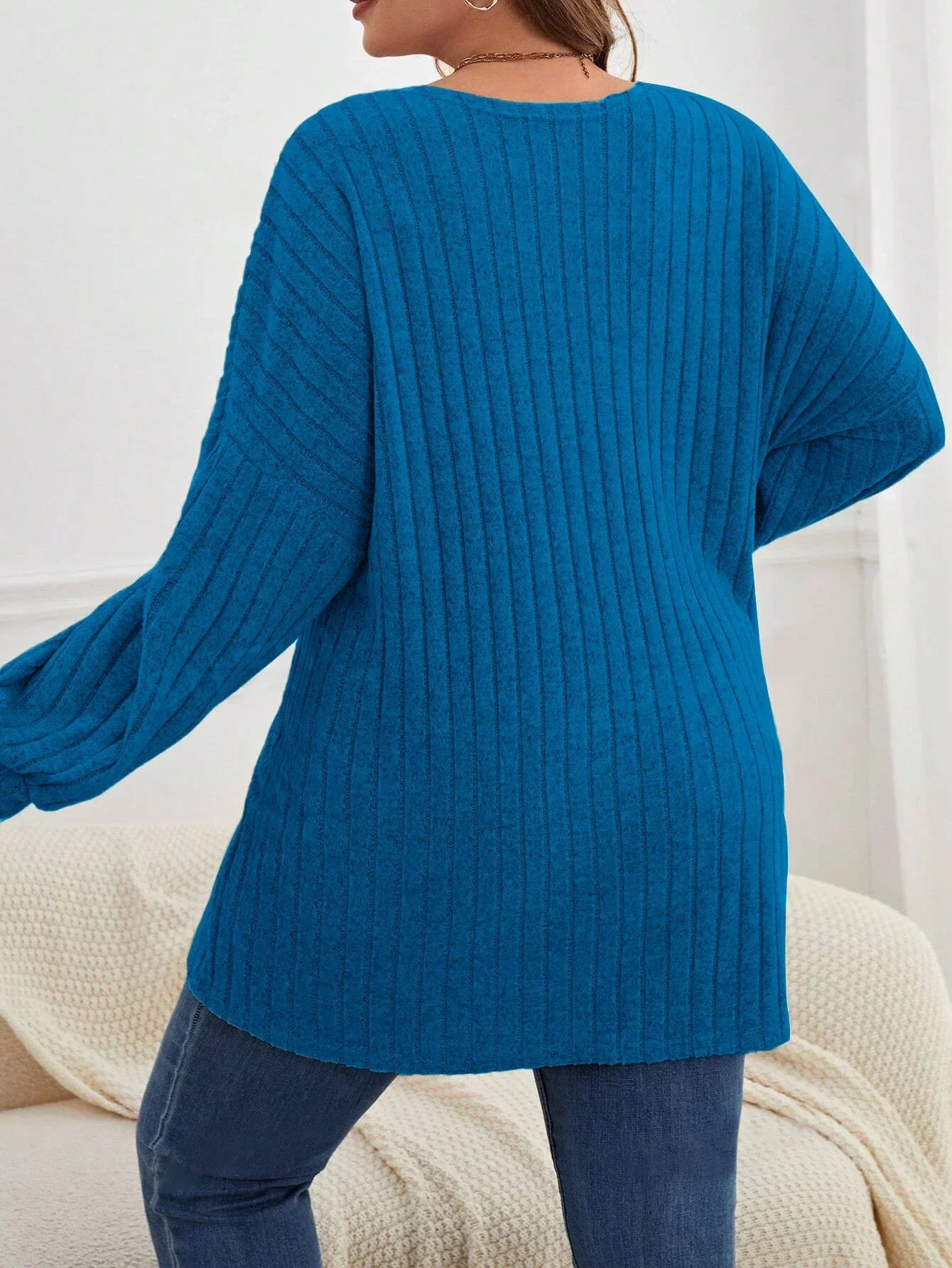 Autumn and Winter  Plus Size Women's 1XL-5XL Solid Color Loose Cardigan Top Women's Long Sleeved Knitted Jacket