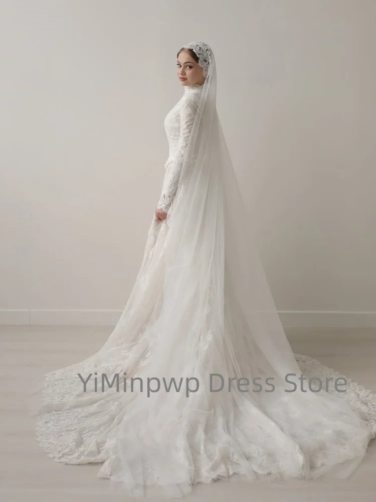 Modest Lace Wedding Dresses with High Collar Long Sleeve A-Line Sweep Train Bride Dress Bridal Gown vestidos de novia Customized