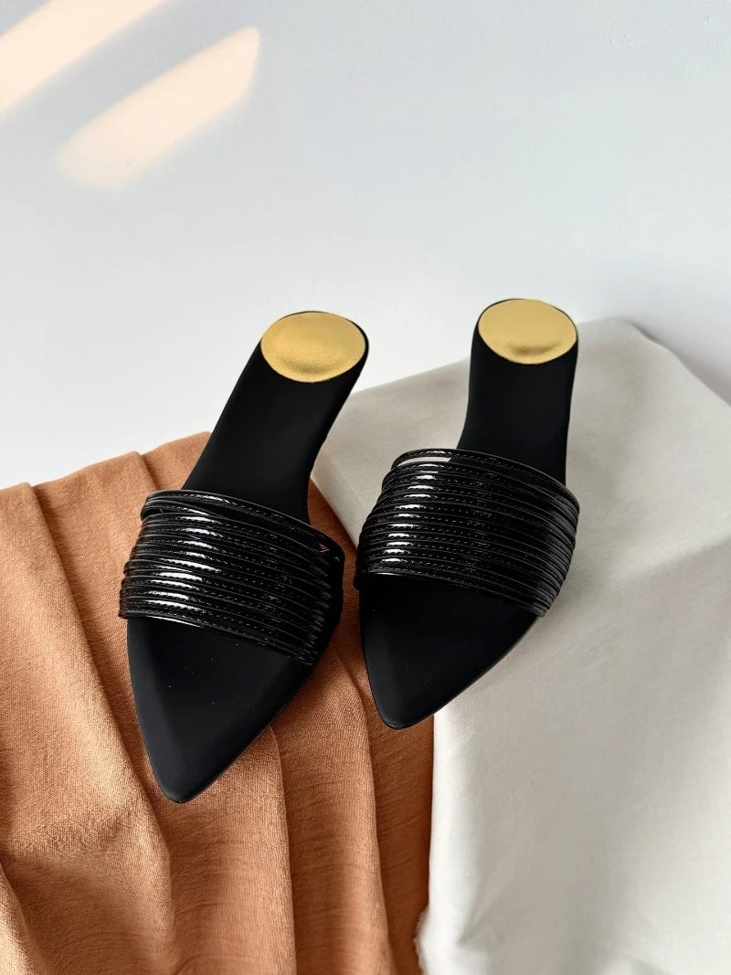 Black Pointed Toe Narrow-band Mule Slippers Women Sexy Open Toe Kitten Heel Slide Sandals Luxury Gold Embellished Design Shoes
