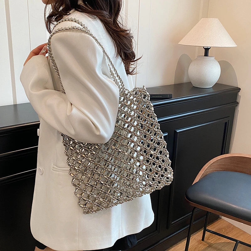 2026 Fashion Exquisite Bead Sense of Luxury Hollow Out Women‘s Handbags Hot Sale New No Zipper Acrylic Square Shoulder Bags