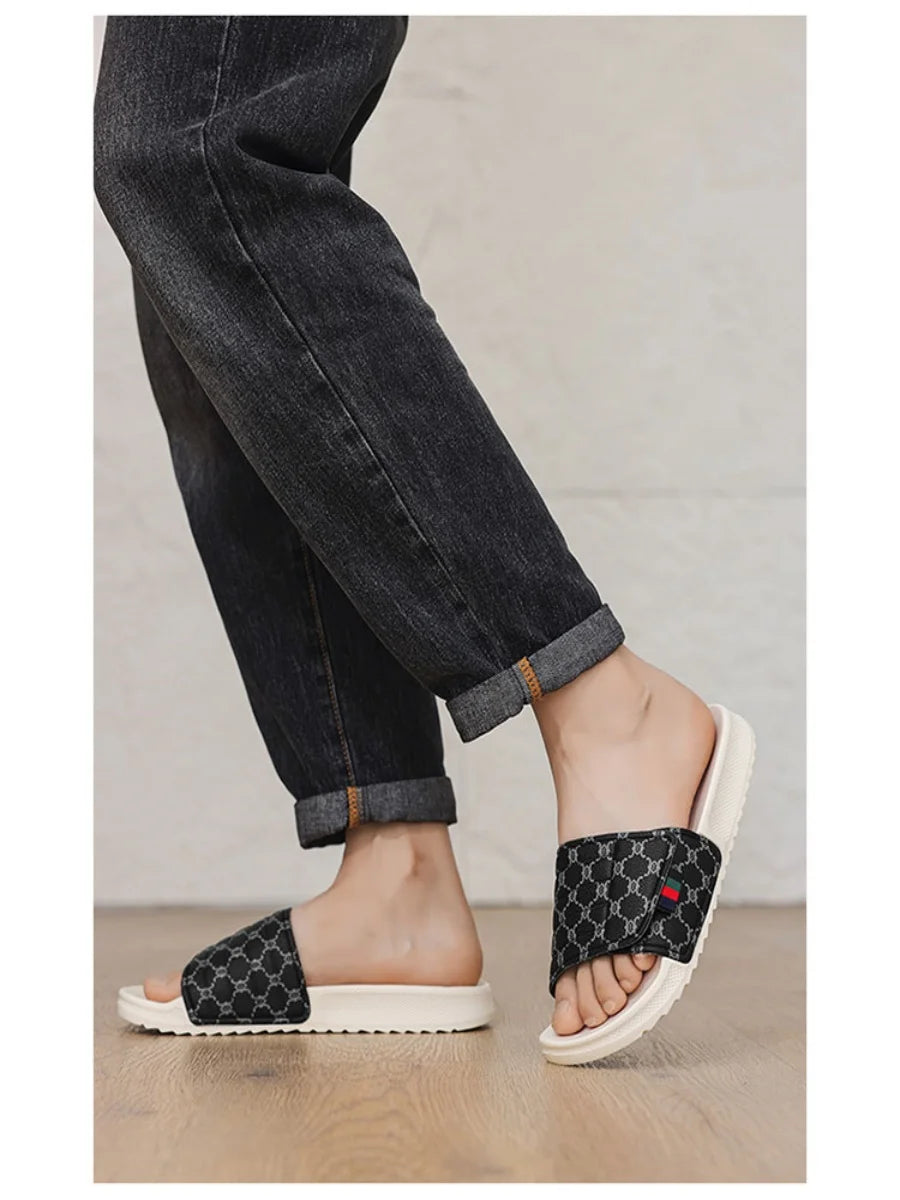Summer men's slippers fashion comfortable breathable slippers indoor bathroom sandals plus size casual outdoor beach shoes 47