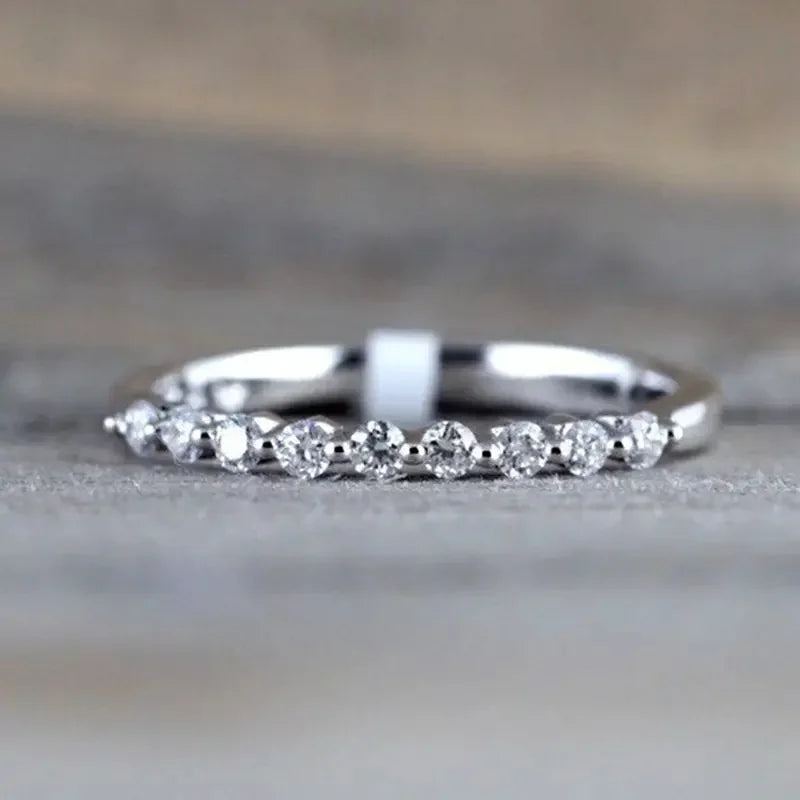 Huitan Wedding Band Eternity Rings Women Brilliant Round Zirconia Luxury Engagement Rings Thin Elegant Female Jewelry Drop Ship