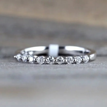 Huitan Wedding Band Eternity Rings Women Brilliant Round Zirconia Luxury Engagement Rings Thin Elegant Female Jewelry Drop Ship