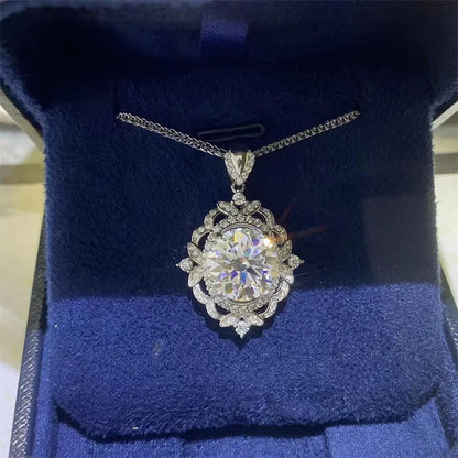 Luxury 5ct / 10ct Green Moissanite Diamond Pendants Necklaces For Women S925 Sterling Silver Jewelry Women's Necklace Pendants
