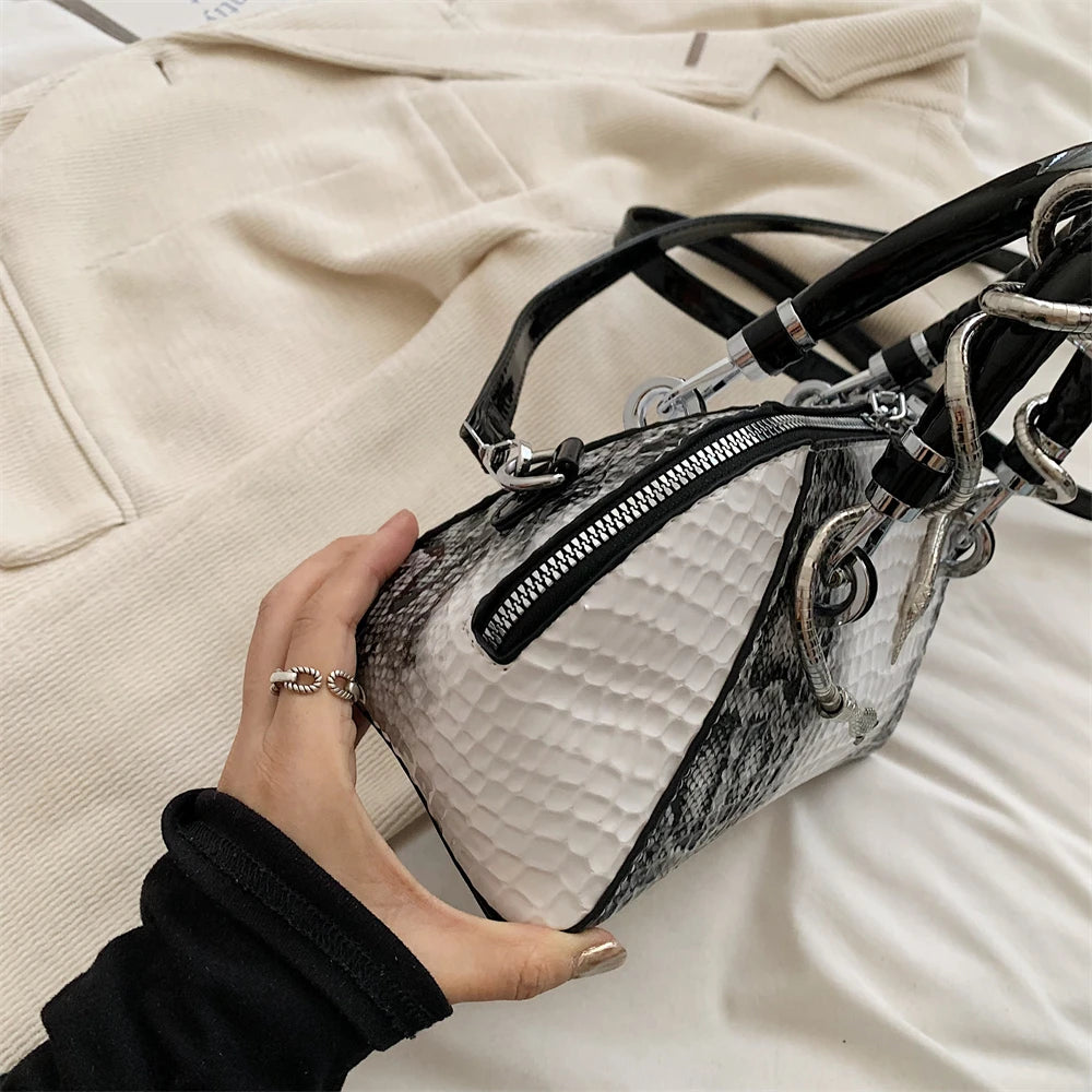 Crocodile Pattern Top-handle Shell Bag With Snake Hardware Wild Shoulder Crossbody Handbags MOODS Designer Luxury Bags For Women