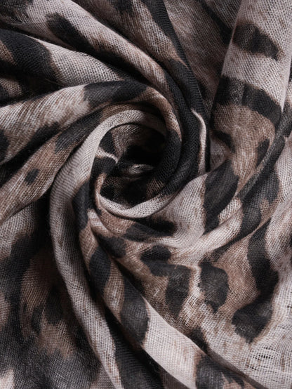 2025 New Vintage Voile Scarf Leopard Print Hijab for Women Lightweight Sunscreen Head Wrap Beach Cover-Up Windproof Travel Scarf
