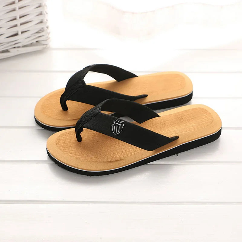 Hot High Quality Men Beach Shoes Summer Casual Flat Slippers Male Indoor Bathroom Anti-Slip Flip Flops Man Flip-Flops Men Sandal