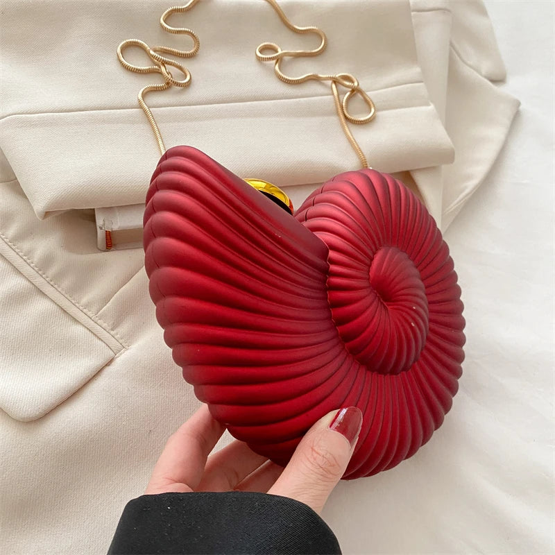 Fashion Lipstick Bag Ladies Gold Conch Dinner Bag High Quality Acrylic Super Mini Crossbody Bag Women Cute Fun Creative Handbag