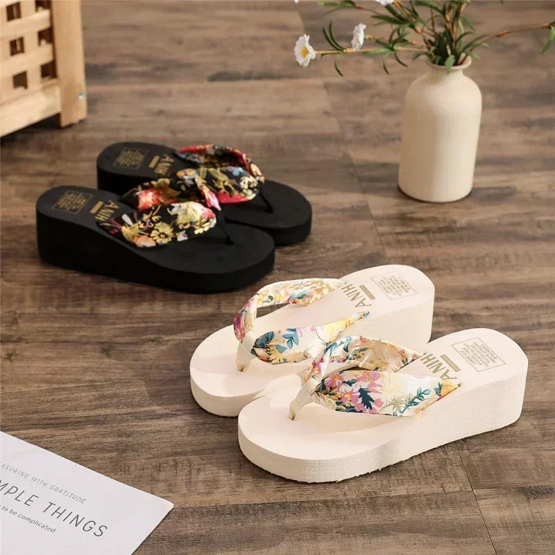 2026 Fashion Women Flip Flops Summer Beach Platform Slippers Casual Outside Wedges Sandals Summer Women Shoes