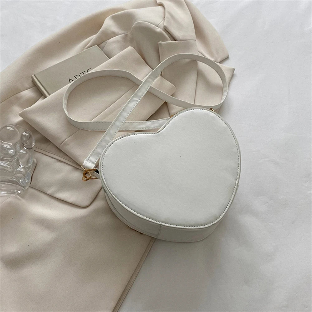 Luxury Love Shaped Shoulder Bag Small Handbags Designer Crossbody Bags Women Sling Purse Red Peach Heart Phone Bag Shoulder Bag
