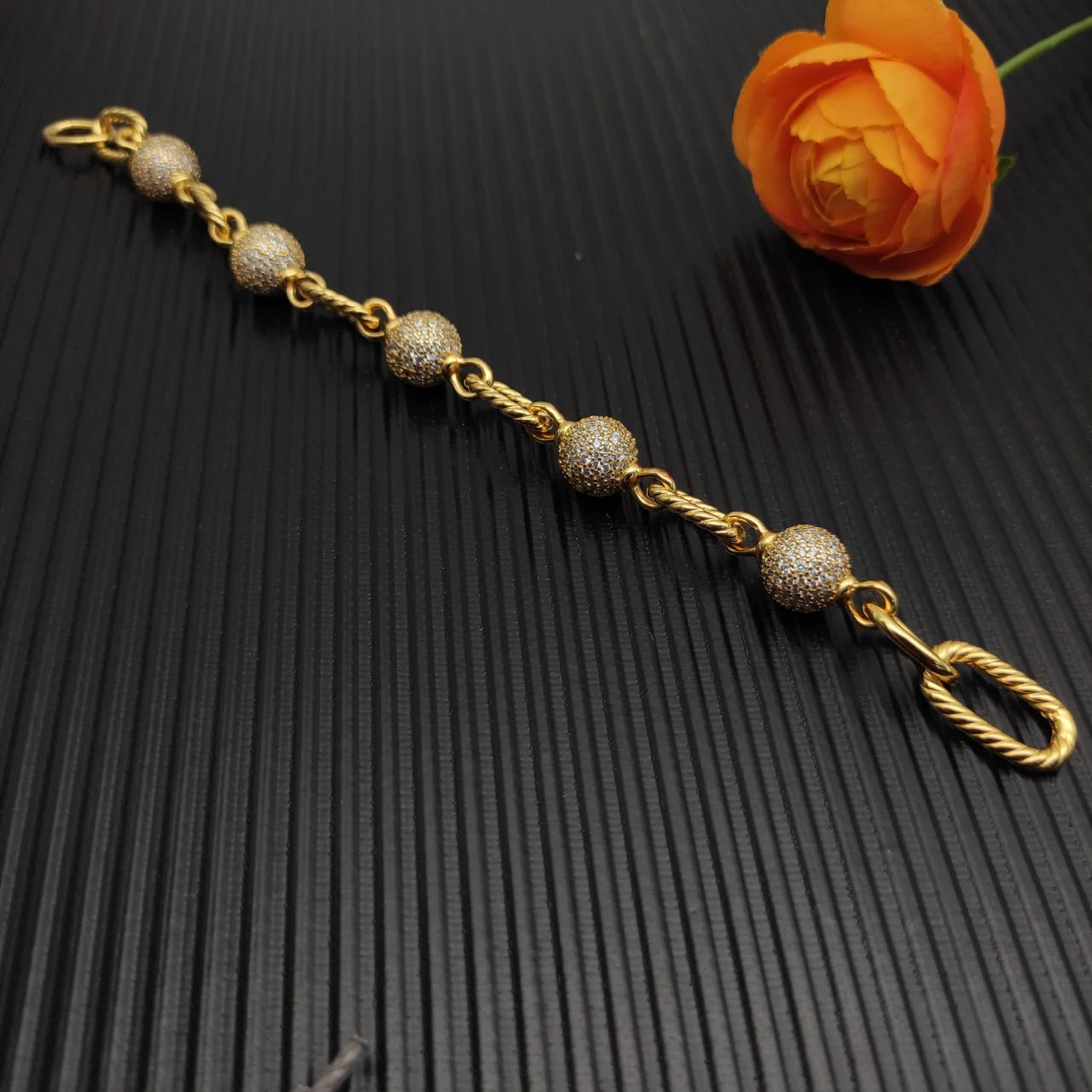 2026 New DY High Quality Bracelets Collection Luxury Trend Jewelry Gift Simple Fashion Design Suitable for Both Men and Women 2