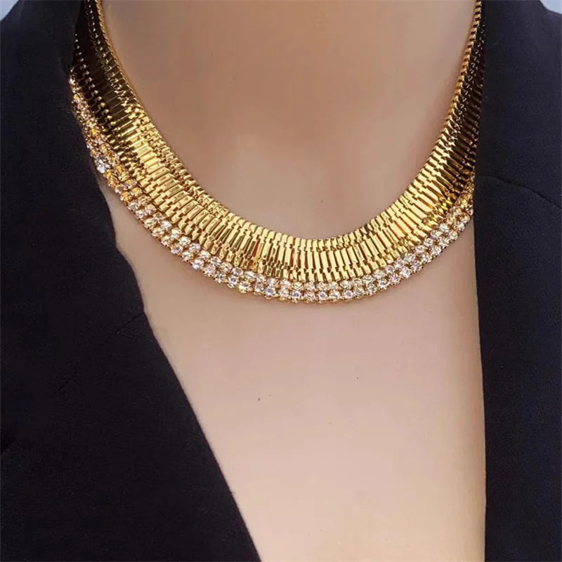 Multi-Layer Metal Strap with Diamond Necklace, European and American Sexy Collarbone Chain, High-End Feeling women necklace