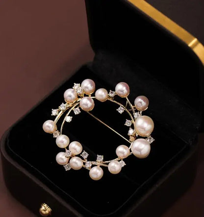 Elegant Crystal Bauhinia Brooches for Women Fashion Rhinestone Bouquet  Brooch Wedding Jewelry Clothing Coat Lapel Pins
