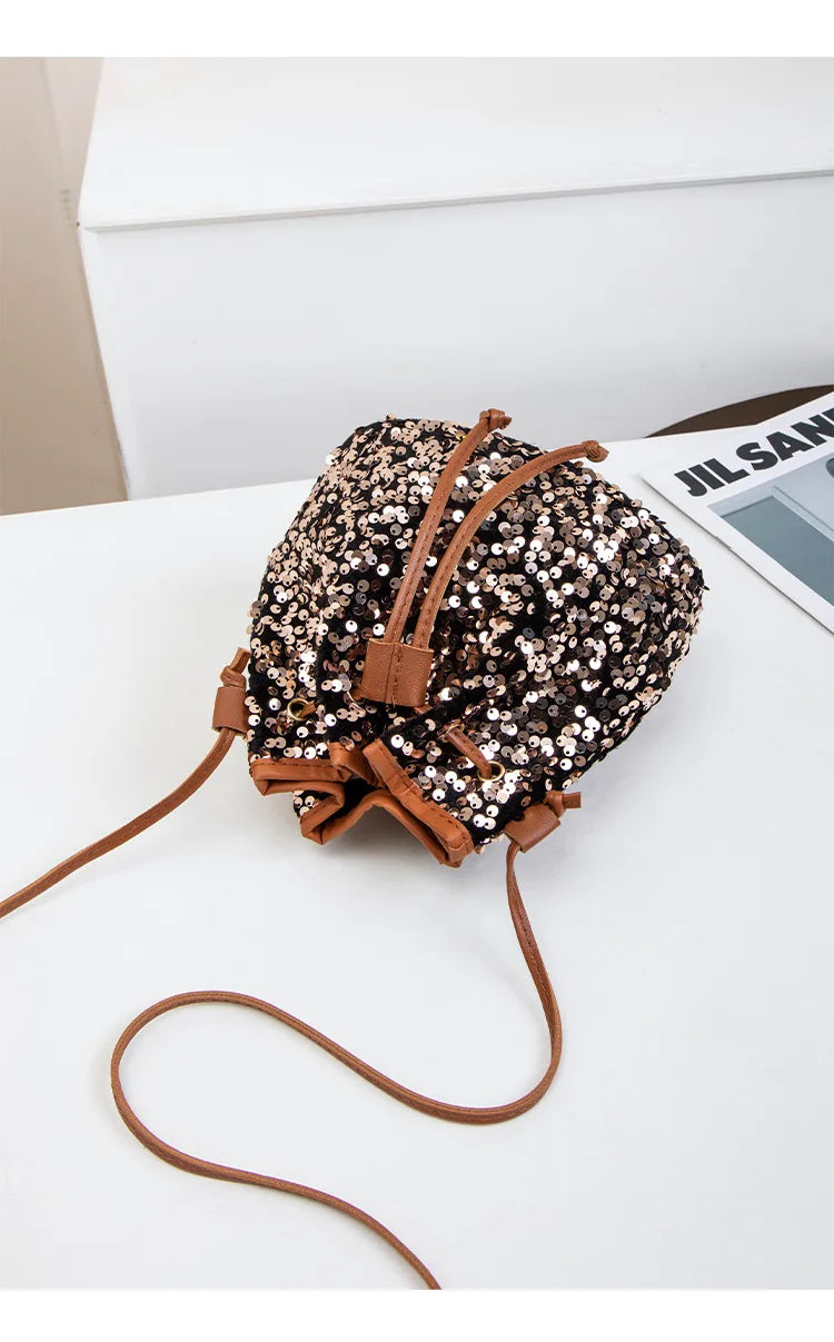 New Chic Multicolor Sequin Shing Shoulder Bag Fashion Versatile Handbag Drawstring Bucket Bag Large Capacity Wallet Purse Bags
