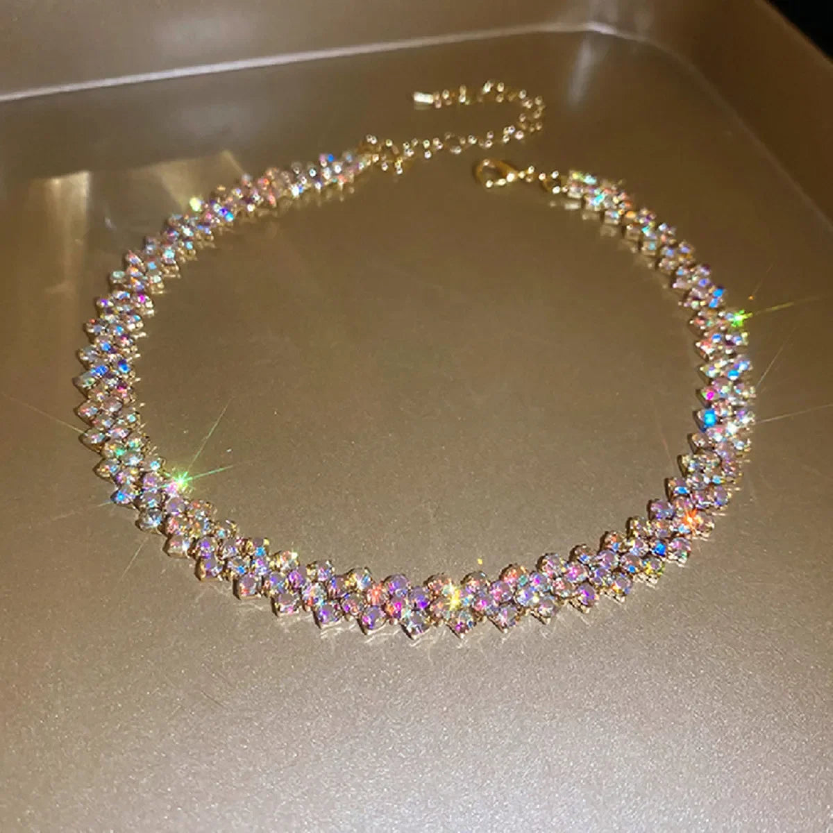 FYUAN Fashion Red Green Blue Colourful Rhinestone Choker Necklaces for Women Geometric Crystal Necklaces Party Weddings Jewelry