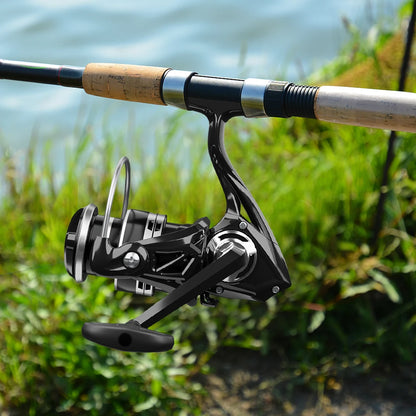 Spinning Reel 5.2:1 Gear Ratio Fishing Reel 12kg Max Drag All Purpose Fishing Spinning Reel for Saltwater and Freshwater Fishing