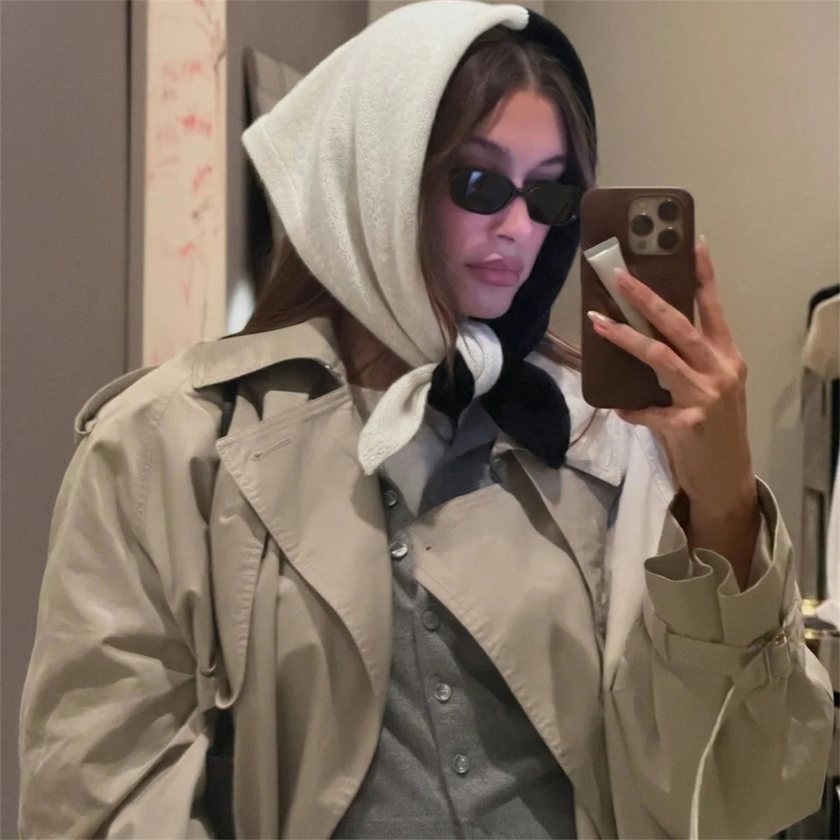 Women Sided Color Knitted Triangle Scarf Fashion Wool Turban Shawl Light Neck Wrap Multi-purpose for Daily and Travel Outfits