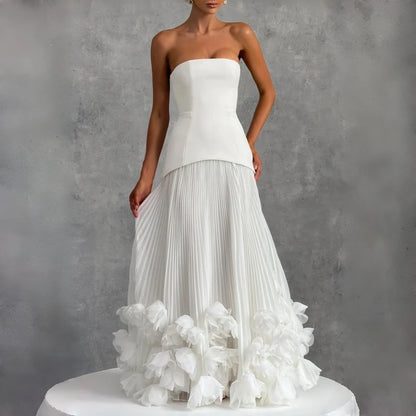 White Strapless Pleated Chiffon A-Line Wedding Dress With 3D Floral Hem Modern Bridal Gown For Women Brides Formal Evening Party
