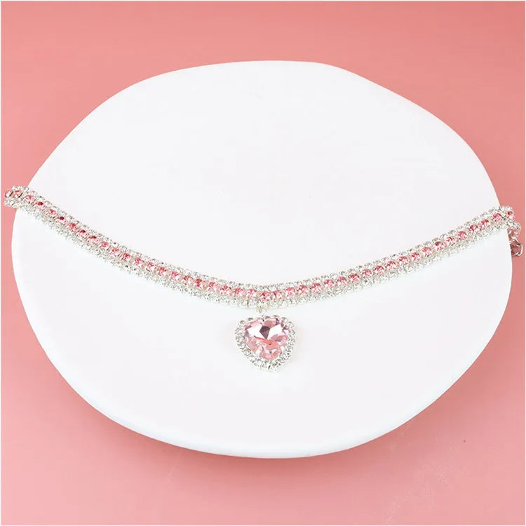Cute Luxury Cat Collar Adjustable Cat Necklace Personalized Heart Pendant Rhinestone Kitten Puppy Collar Pet Grooming Accessorie
