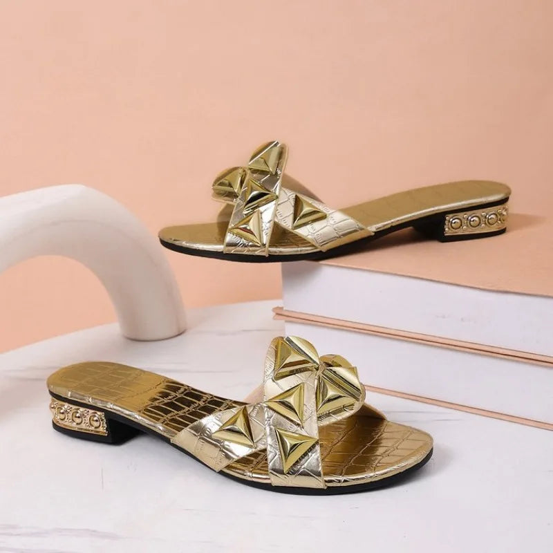 Summer Women Shoes Ladies Flip Flops Designer Outside Female Slippers Summer New Luxury Sandals Fashion Walking Open Toe Slides