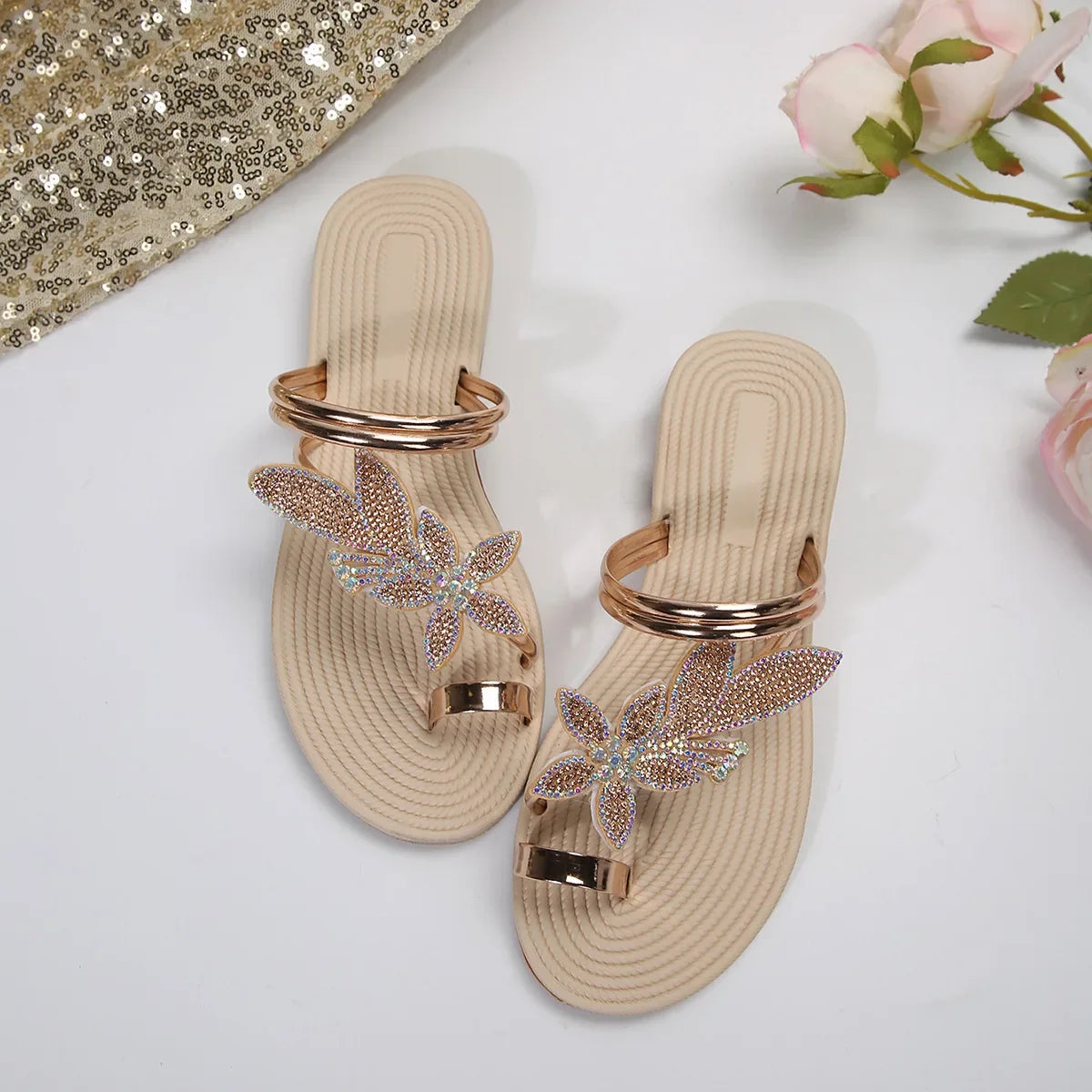 Glitter Slippers Women Summer Sandals 2025 Fashion Bling Female Butterfly Flops Beach Diamond Flat Shoes Outdoor Slides Sandals