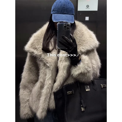 Women's Winter Fur Coat Mink Fur Large Lapel Fluffy Short Top in Large Size for Warmth And Style