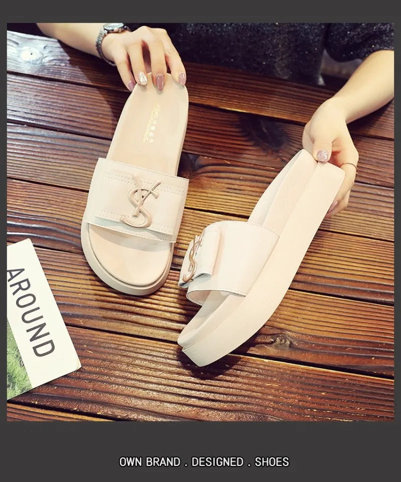 2025 Summer New Women's Fashion Letter Designer Sandals Casual Thick Bottom Round Toe Leather Beach Shoes Женские Сандалии