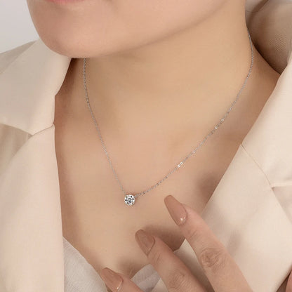 PERFANY 1-5 Carat Moissanite Necklace for Women S925 Pure Silver Diamond Classic Four Claw Pendant Wedding Jewelry
