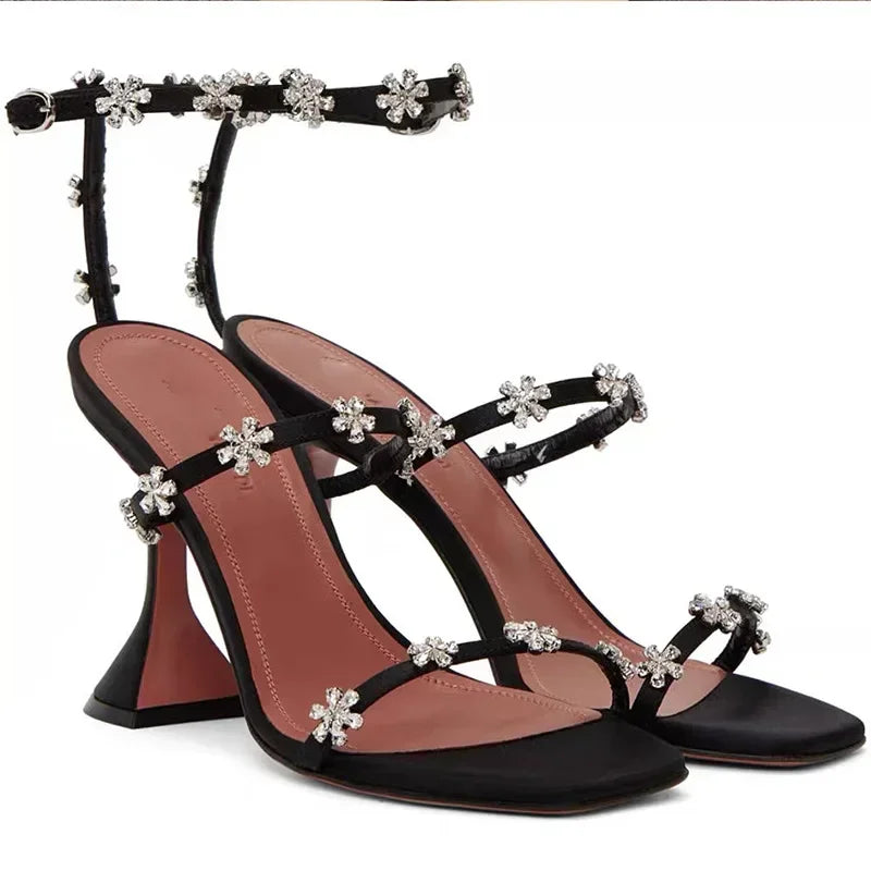 Luxury Crystal Flowers Women Sandals Fashion Ankle Strap Buckle High Heels Gladiator Sandals Elegant Summer Wedding Prom Shoes