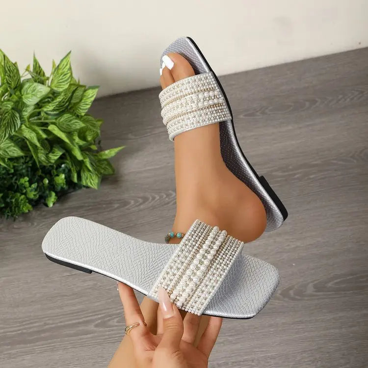 Women's Flat Bottom Sandals 2025 Summer New Style Beaded Rhinestone Shoes Womens Outdoor Fashion Slippers