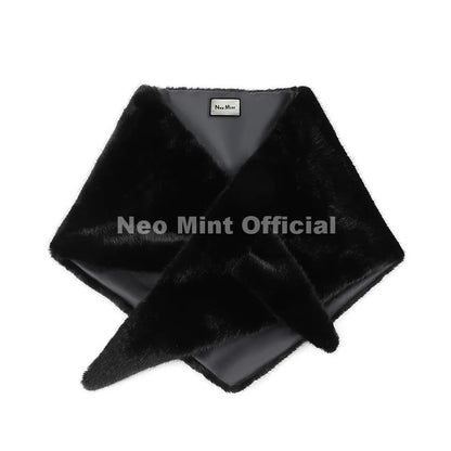 Neo Mint 2026 Brand Runway Fashion Stripes Sable Faux Mink Fur Triangle Foulard Women Winter Luxury Fur Scarf Neck Warmers Wraps