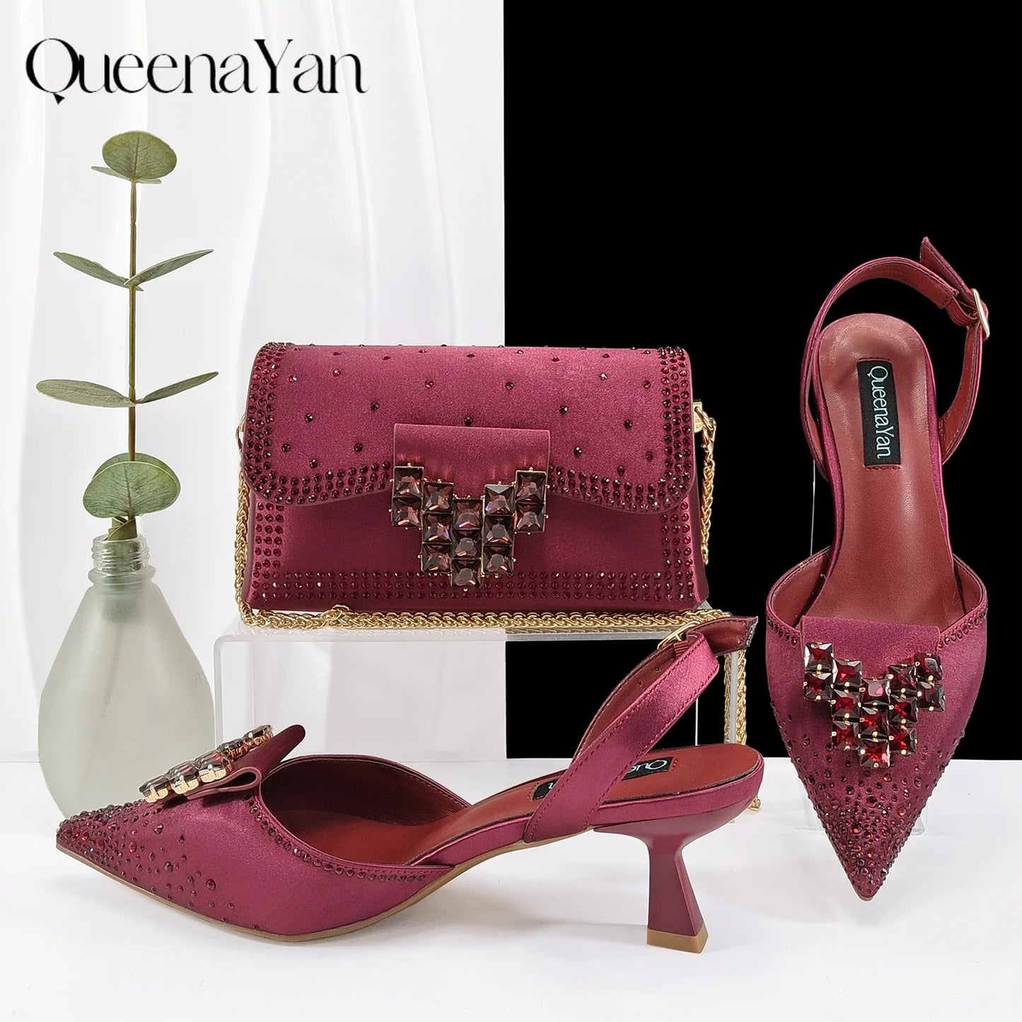 Queen Yan New Arrival Mature Style Embroider and Rhinestone Design Party Wedding Pointed Toe High Heel and Bag Set in Navy Blue