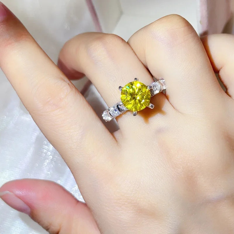 luxury 18K white gold and platinum PT950 marquise colored diamond moissanite ring women's colored special-shaped ring